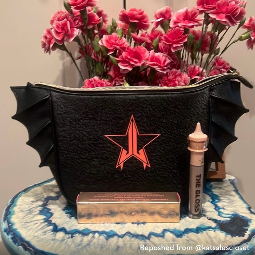 Jeffree Star Black Vampire Bat Cosmetic Bag with New Lip Gloss in Silk Rope! - Picture 1 of 5